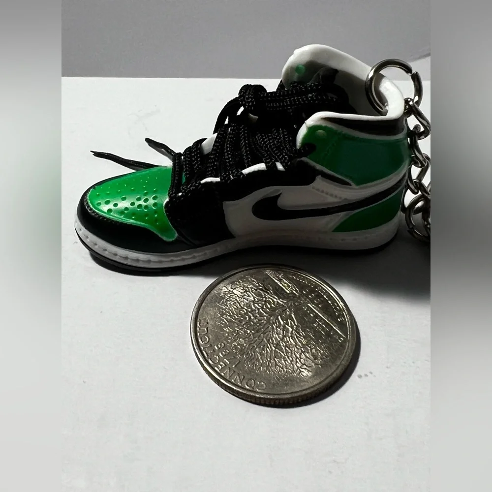 3D mini sneaker shoe keychain charm‎ Black and Green novelty trinkets gifts